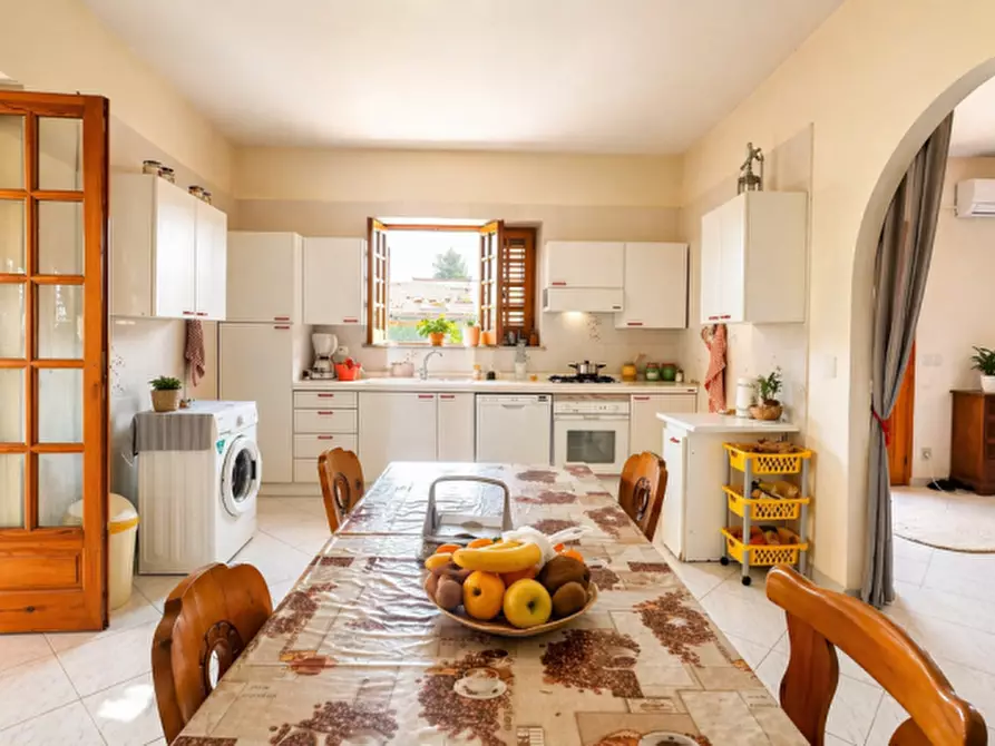 Immagine 14 di Villa in vendita  in lungomare cristoforo colombo a Carini