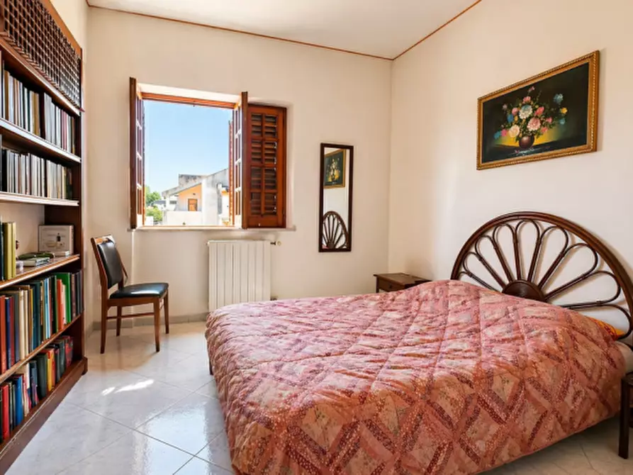 Immagine 29 di Villa in vendita  in lungomare cristoforo colombo a Carini