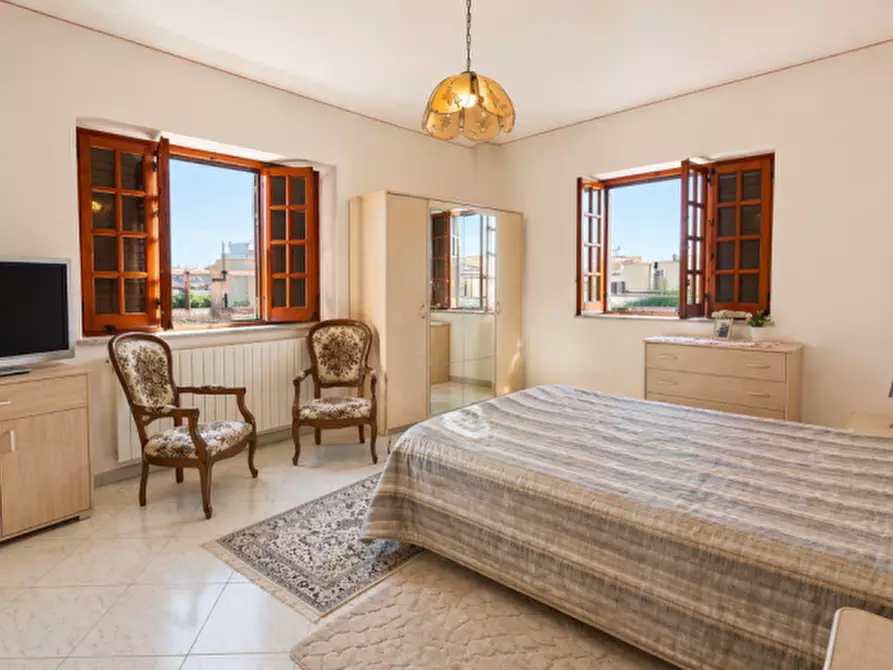 Immagine 34 di Villa in vendita  in lungomare cristoforo colombo a Carini