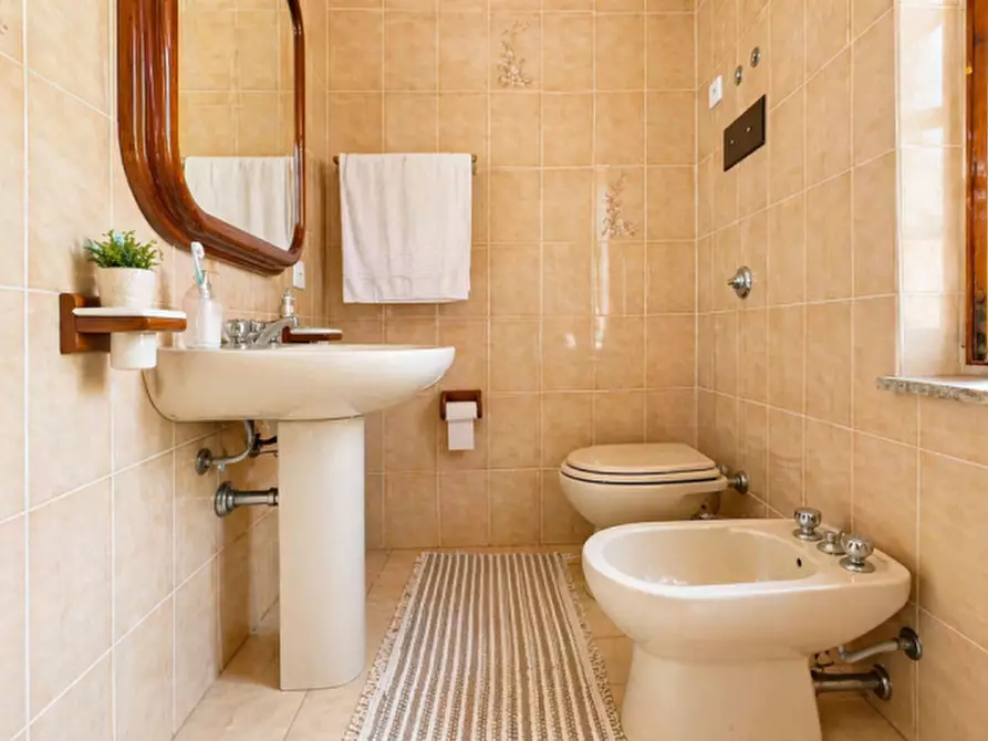 Immagine 45 di Villa in vendita  in lungomare cristoforo colombo a Carini