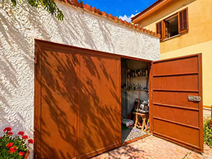 Immagine 48 di Villa in vendita  in lungomare cristoforo colombo a Carini