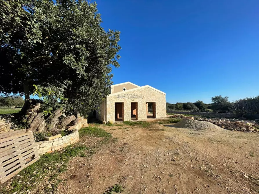 Immagine 2 di Casa indipendente in vendita  a Scicli