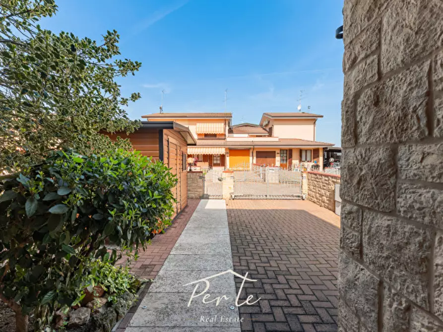 Immagine 33 di Villa in vendita  in Via Amedeo Modigliani 92 a Curtatone