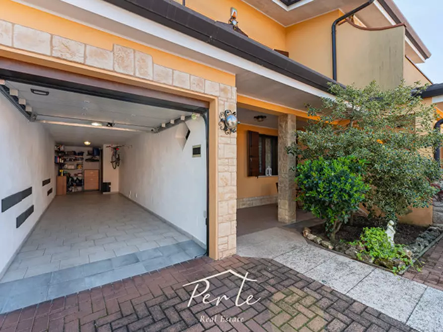 Immagine 34 di Villa in vendita  in Via Amedeo Modigliani 92 a Curtatone
