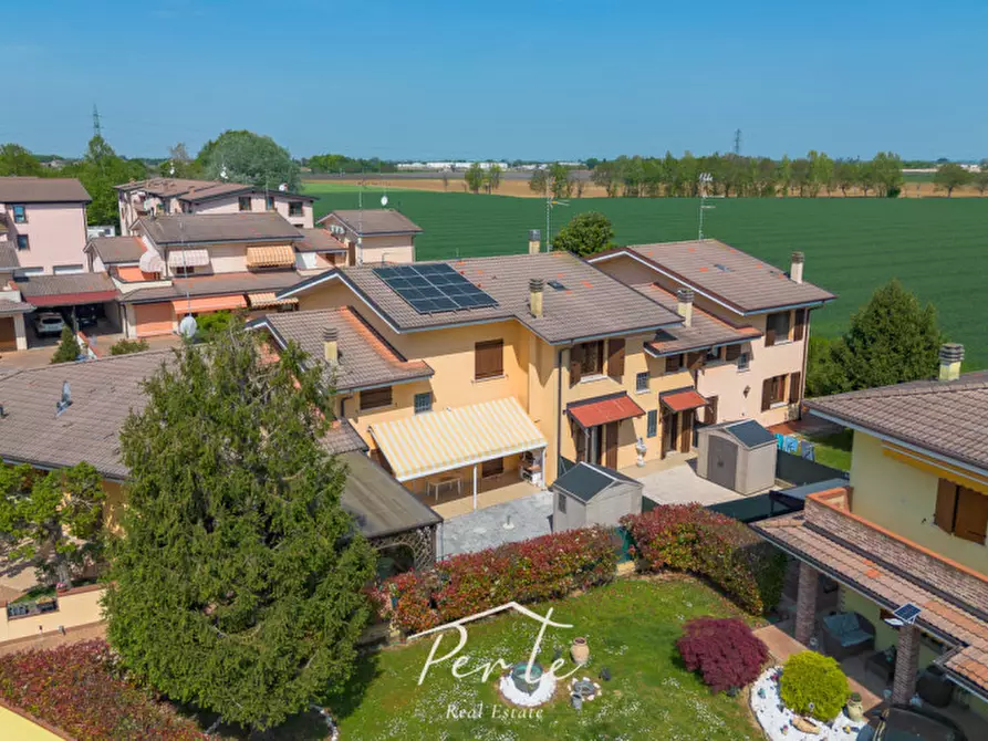 Immagine 42 di Villa in vendita  in Via Amedeo Modigliani 92 a Curtatone