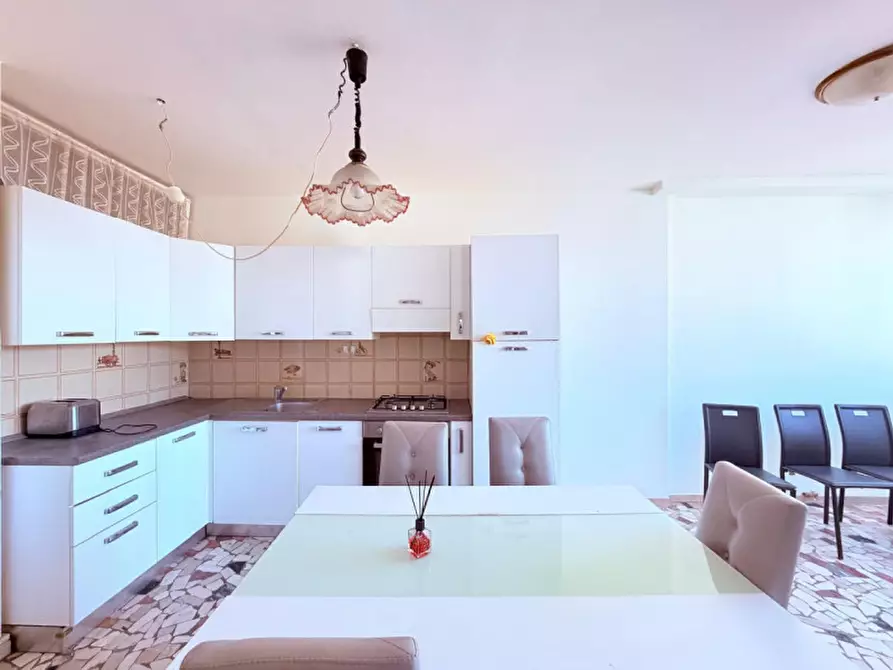 Immagine 2 di Appartamento in vendita  in Via Orazio Benevoli 20 a Trento