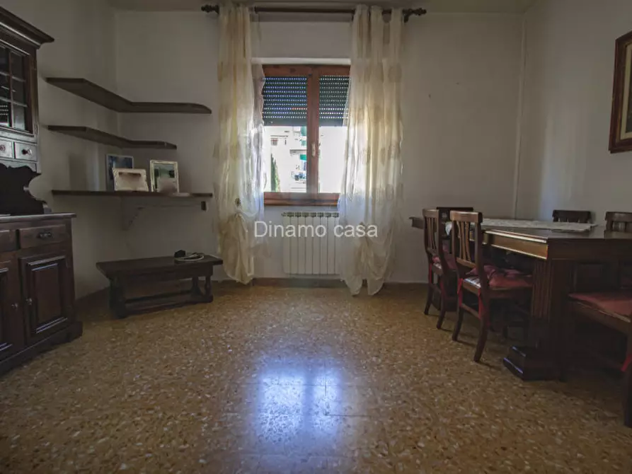 Immagine 3 di Appartamento in vendita  in Via Cesare Grassi a Prato