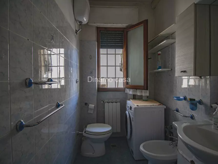 Immagine 10 di Appartamento in vendita  in Via Cesare Grassi a Prato