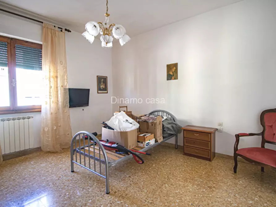Immagine 12 di Appartamento in vendita  in Via Cesare Grassi a Prato