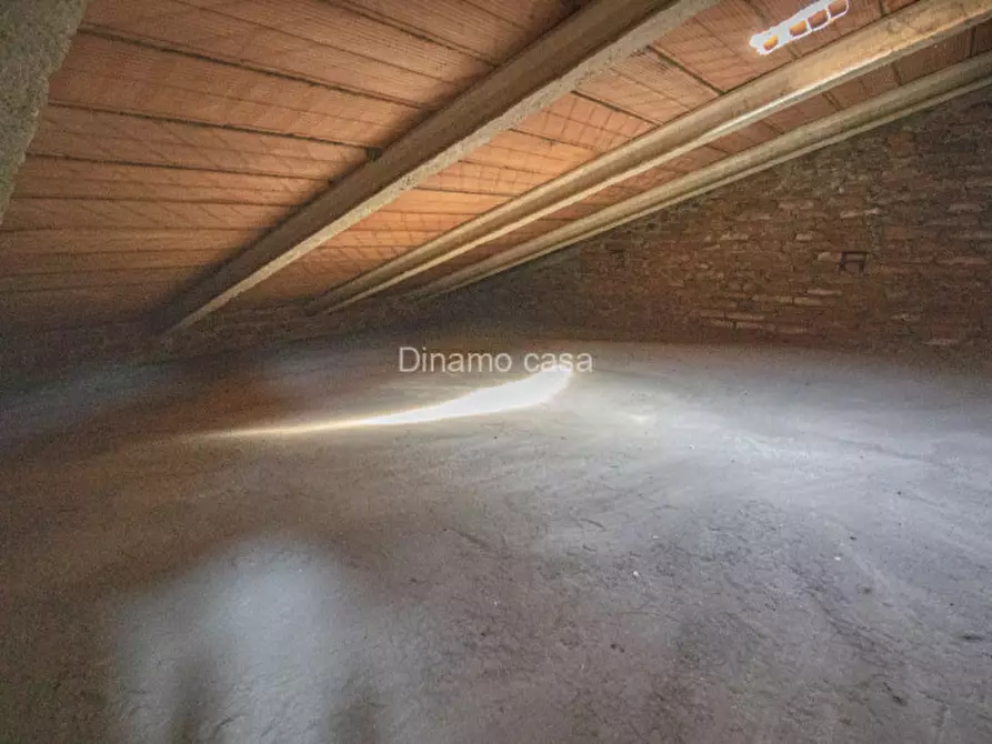 Immagine 13 di Appartamento in vendita  in Via Cesare Grassi a Prato