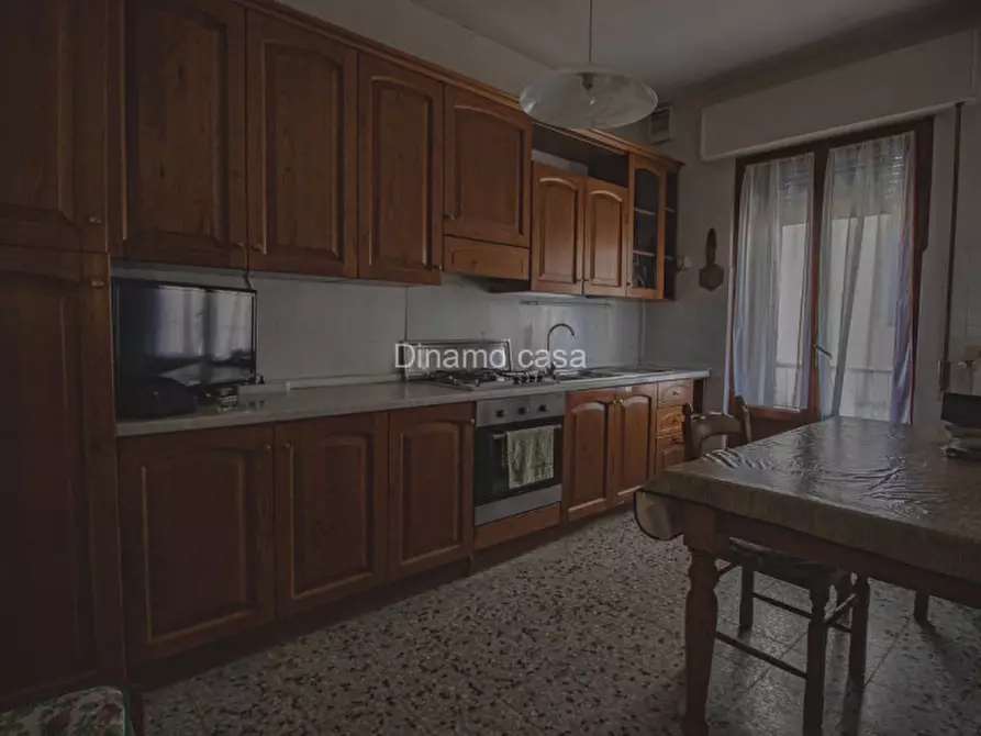 Immagine 15 di Appartamento in vendita  in Via Cesare Grassi a Prato