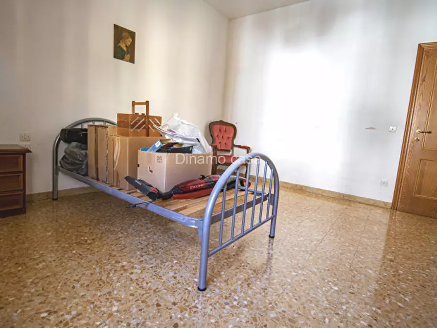Immagine 16 di Appartamento in vendita  in Via Cesare Grassi a Prato