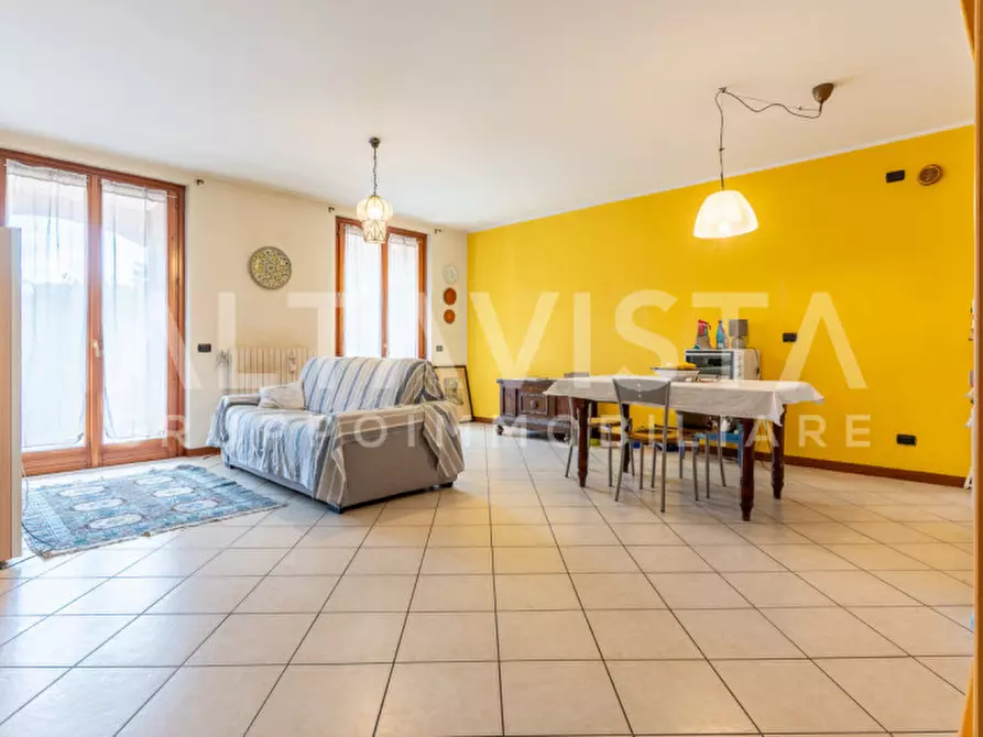 Immagine 6 di Appartamento in vendita  in Via Don Luigi Sturzo a Collebeato