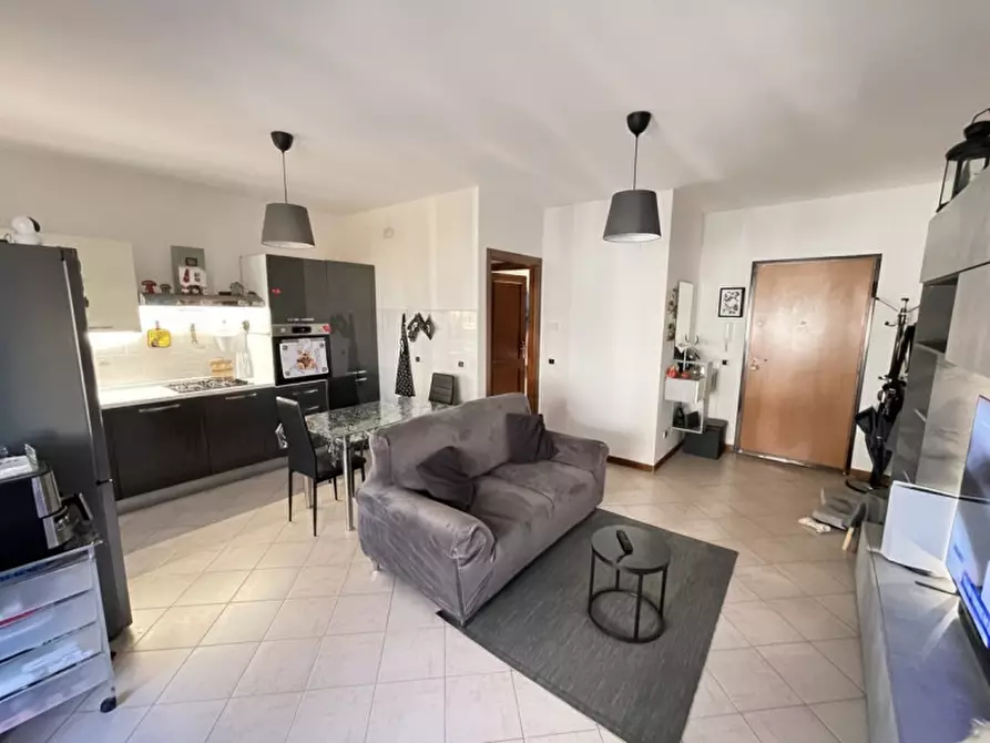 Immagine 1 di Appartamento in affitto  a Suzzara