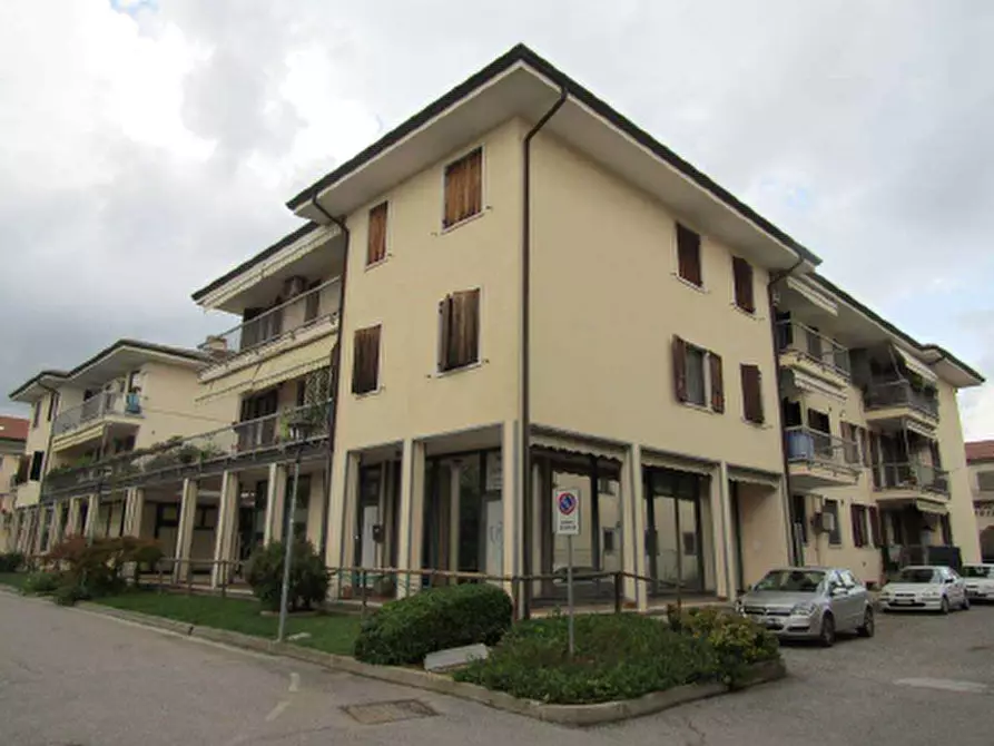 Immagine 2 di Appartamento in vendita  in Via Don Giovanni Battista Tessari 12 a Lavagno