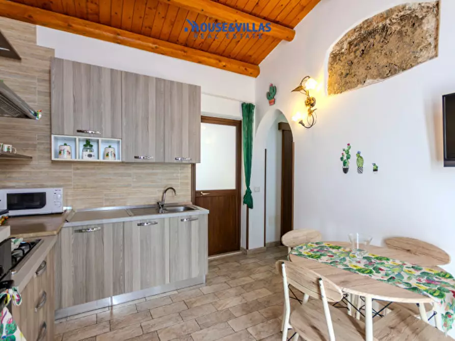 Immagine 4 di Casa indipendente in vendita  in Via Ascenzo Mauceri a Noto