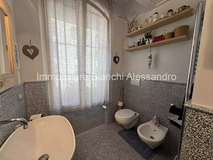 Immagine 11 di Appartamento in vendita  in Via Niccolò da Uzzano a Firenze