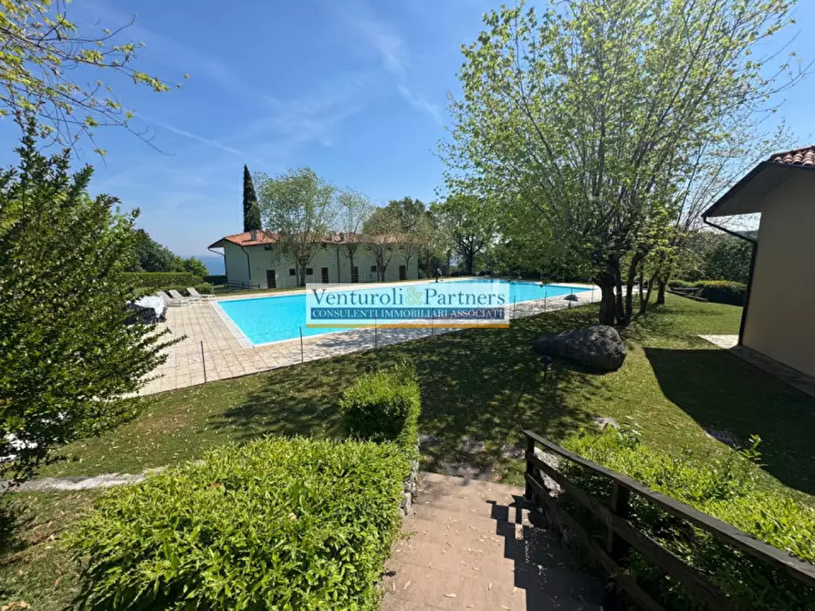 Immagine 17 di Villetta a schiera in vendita  in Via Giovanni Metelli a Padenghe Sul Garda