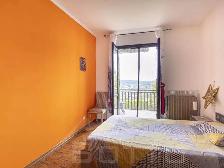 Immagine 9 di Appartamento in vendita  in via piovino 25 a Borgomanero