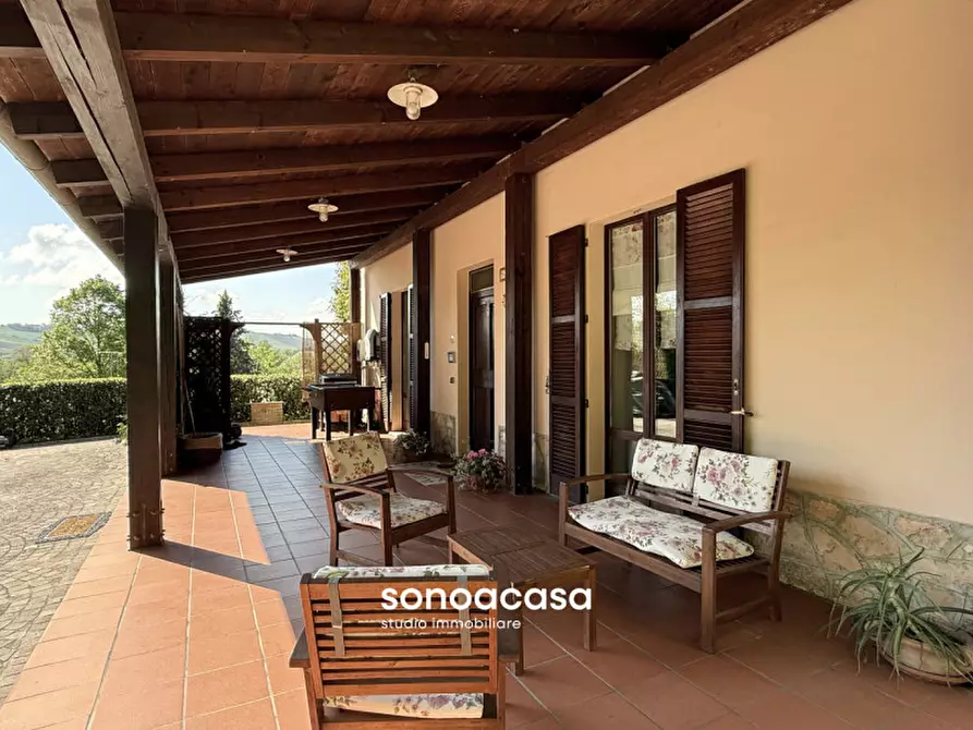 Immagine 1 di Casa indipendente in vendita  in Contrada Piano San Michele n. 14 a Mondavio