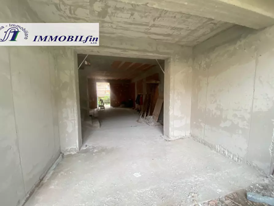 Immagine 25 di Villetta a schiera in vendita  in via l 17 a Misilmeri