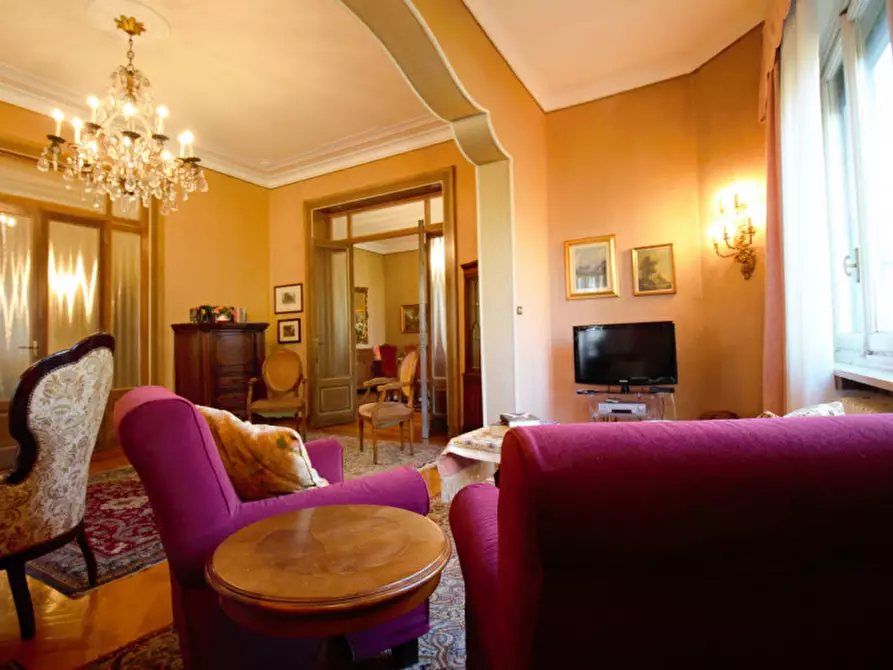 Immagine 10 di Villa in vendita  in Via Cavour, 106 a Corio