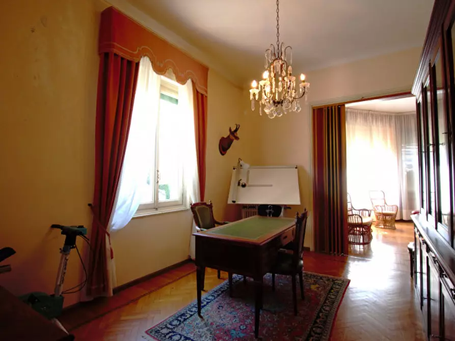 Immagine 11 di Villa in vendita  in Via Cavour, 106 a Corio