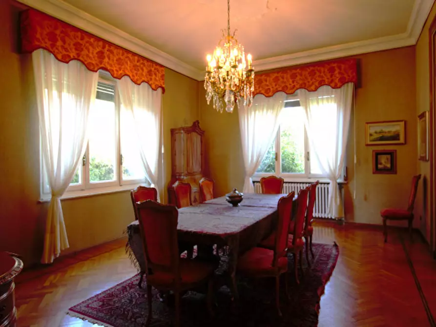 Immagine 13 di Villa in vendita  in Via Cavour, 106 a Corio
