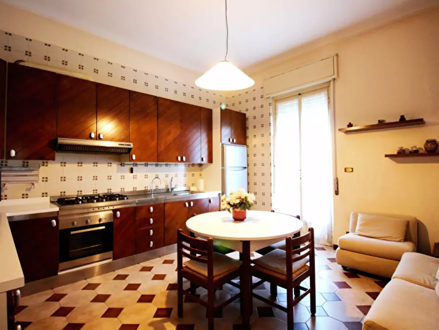 Immagine 17 di Villa in vendita  in Via Cavour, 106 a Corio