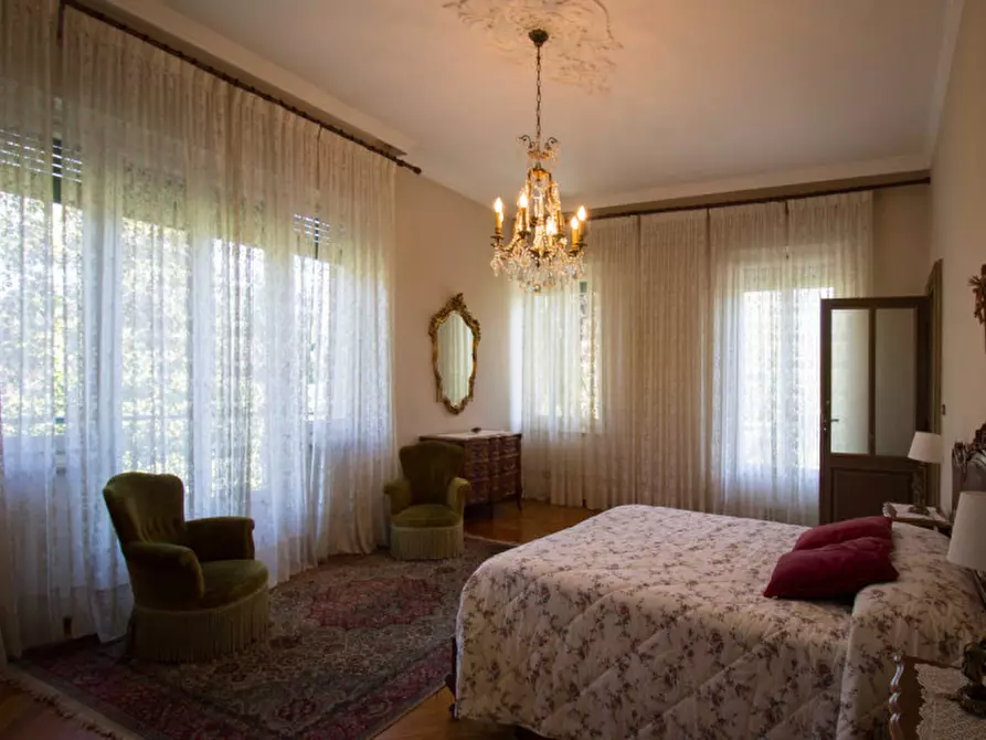 Immagine 21 di Villa in vendita  in Via Cavour, 106 a Corio