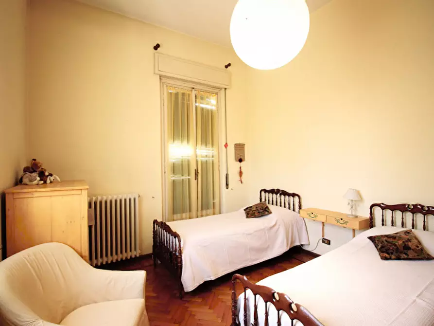 Immagine 25 di Villa in vendita  in Via Cavour, 106 a Corio