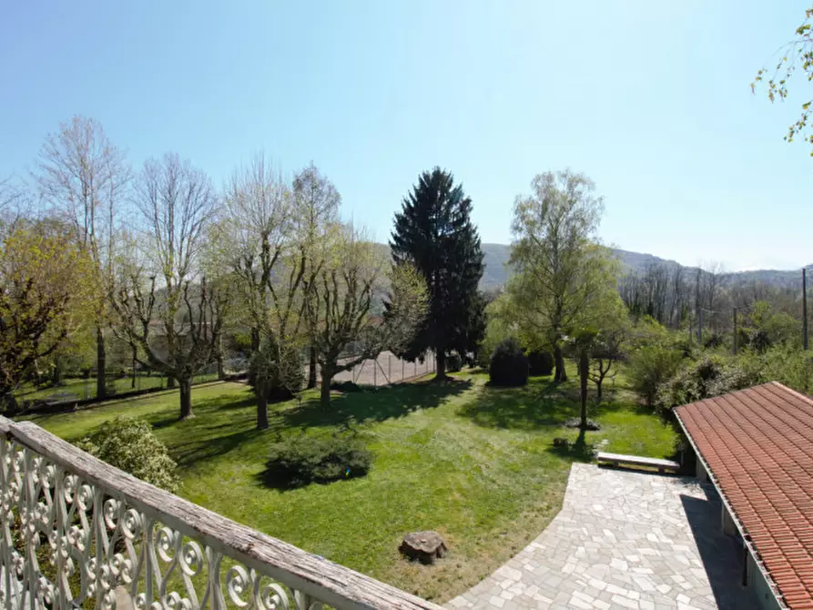 Immagine 32 di Villa in vendita  in Via Cavour, 106 a Corio