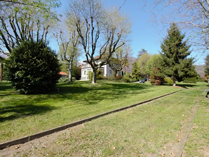 Immagine 49 di Villa in vendita  in Via Cavour, 106 a Corio