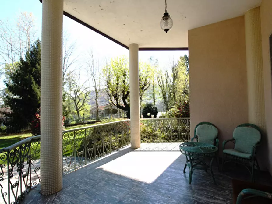 Immagine 52 di Villa in vendita  in Via Cavour, 106 a Corio