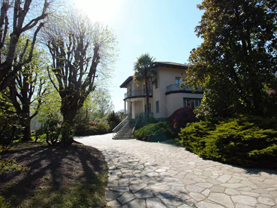 Immagine 53 di Villa in vendita  in Via Cavour, 106 a Corio