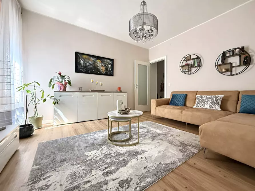 Immagine 1 di Appartamento in vendita  in Via Floreste Malfer 3 a Verona