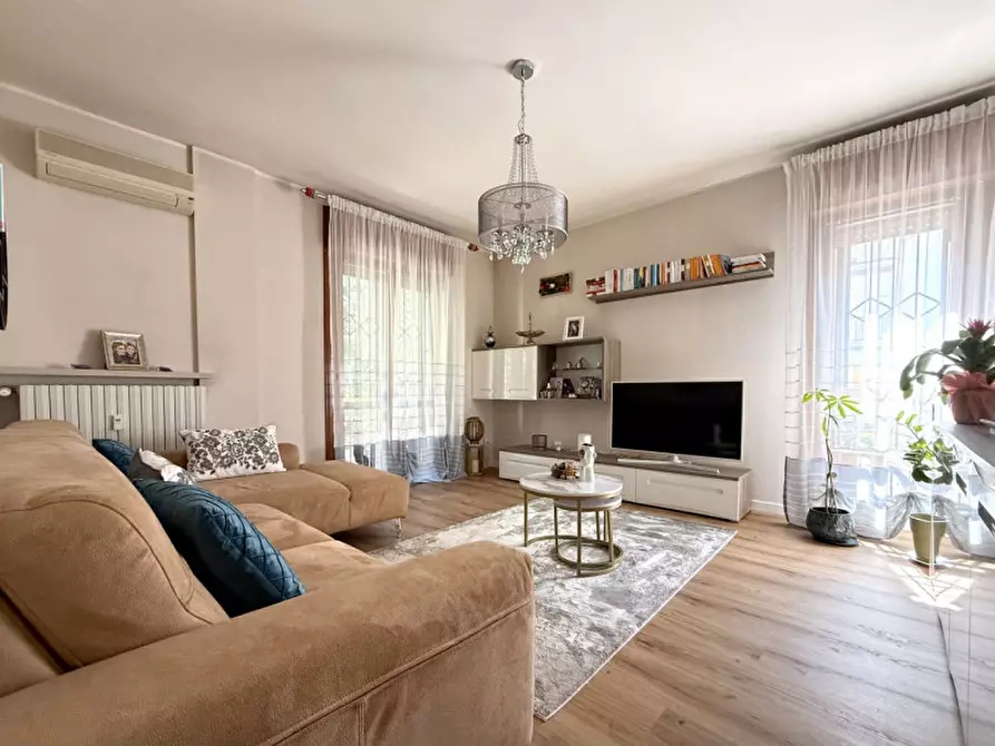 Immagine 2 di Appartamento in vendita  in Via Floreste Malfer 3 a Verona