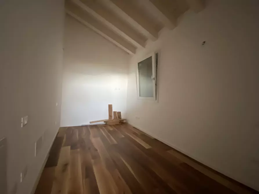 Immagine 11 di Casa indipendente in vendita  in Via Rivella a Creazzo