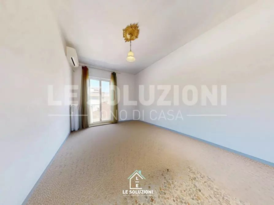 Immagine 10 di Appartamento in vendita  in Via Custoza 27 a Putignano