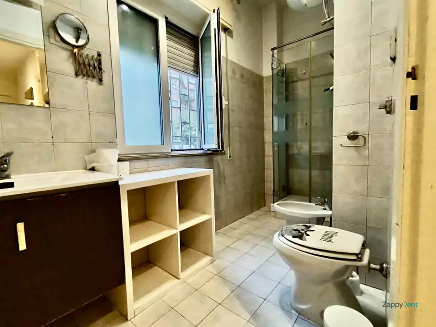 Immagine 11 di Appartamento in affitto  in Via Flavio Stilicone, 227 a Roma