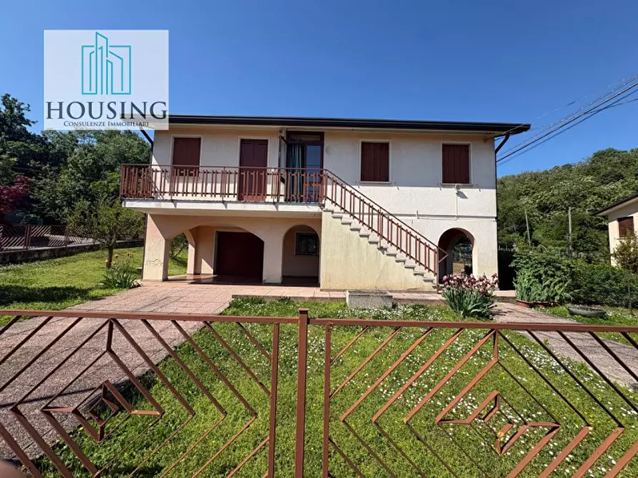 Immagine 1 di Casa indipendente in vendita  a Montegrotto Terme