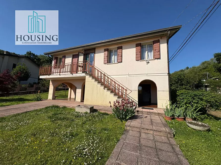Immagine 33 di Casa indipendente in vendita  a Montegrotto Terme