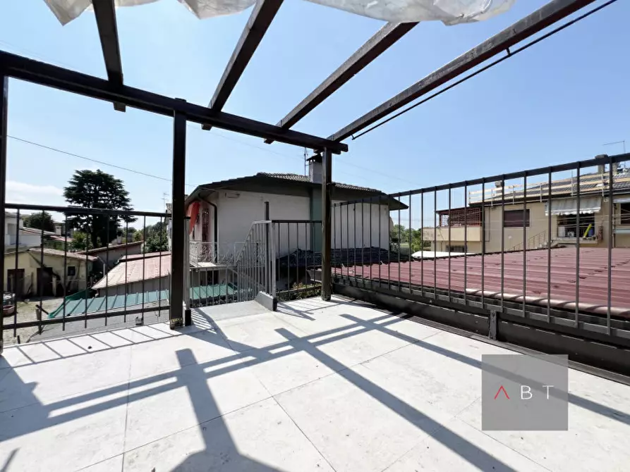 Immagine 29 di Negozio in vendita  a Piazzola Sul Brenta