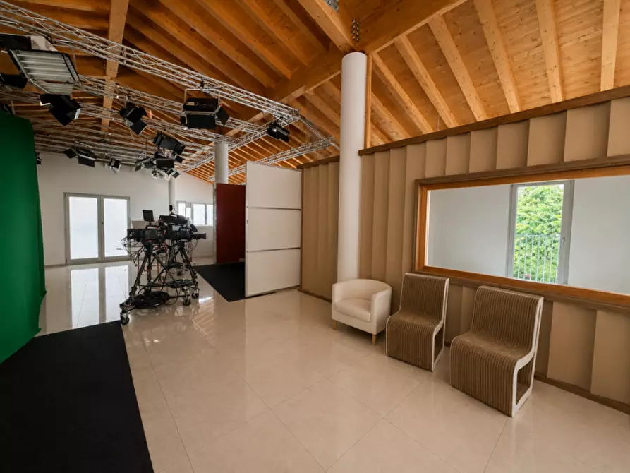 Immagine 9 di Ufficio in vendita  in via trento a Silea