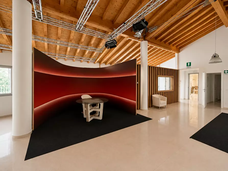 Immagine 10 di Ufficio in vendita  in via trento a Silea