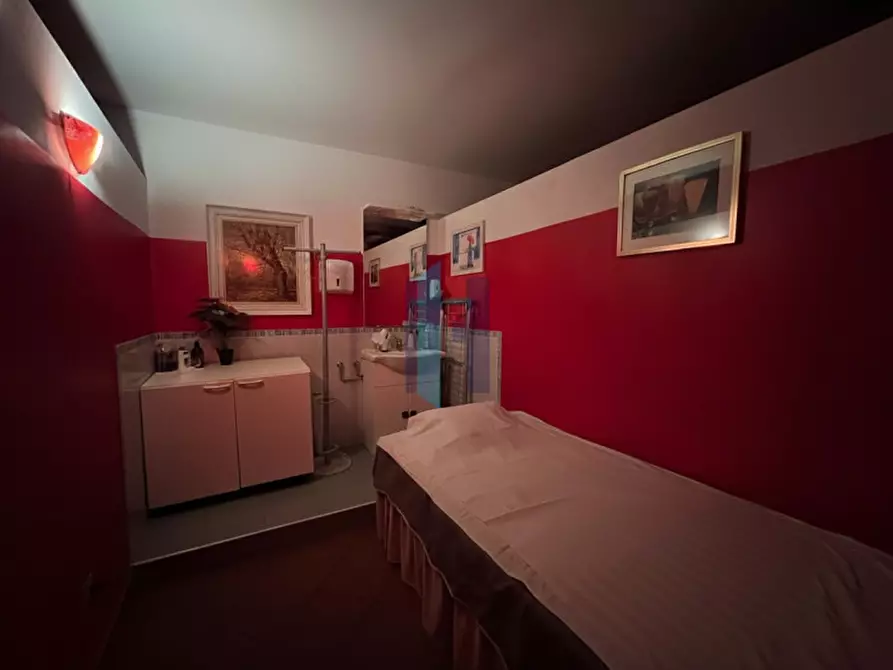 Immagine 6 di Attività commerciale in vendita  in via Trento 84 a Brescia