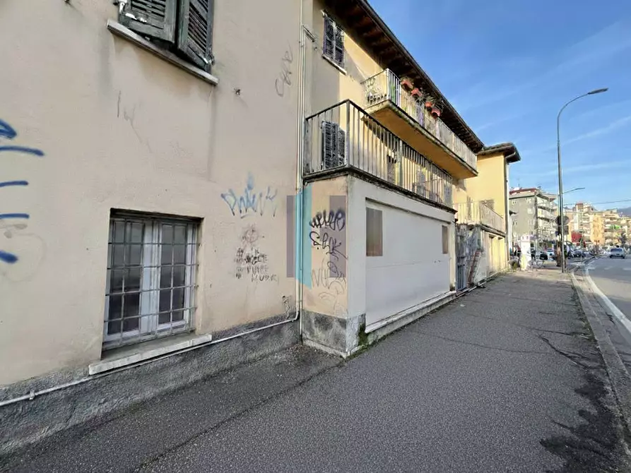 Immagine 19 di Attività commerciale in vendita  in via Trento 84 a Brescia