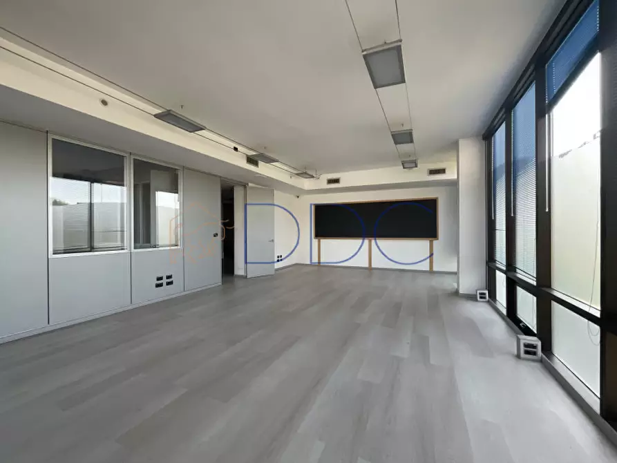 Immagine 12 di Ufficio in vendita  in Corso Susa 242 a Rivoli
