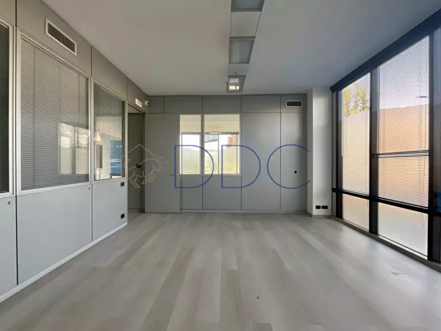 Immagine 15 di Ufficio in vendita  in Corso Susa 242 a Rivoli