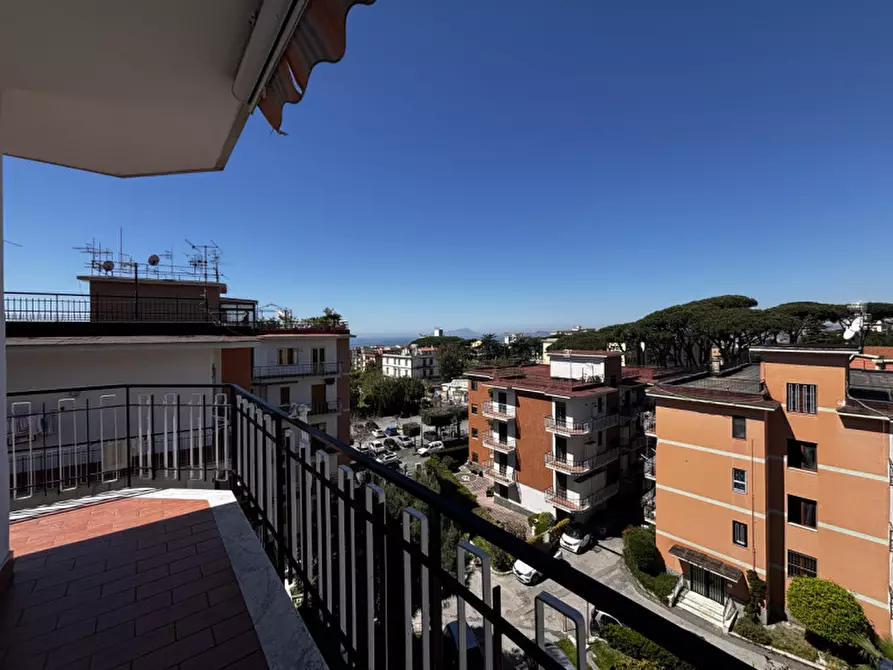 Immagine 5 di Ufficio in vendita  in via de Guevara a Torre Del Greco